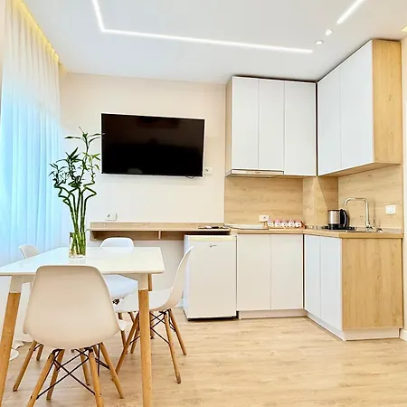 Centrum 3* Tirana
