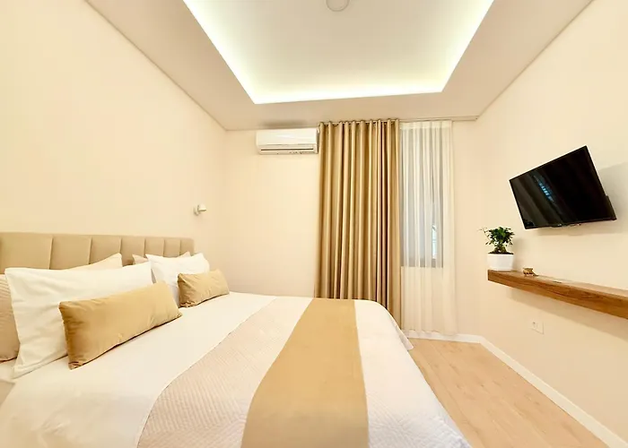 森特鲁姆酒店 3*