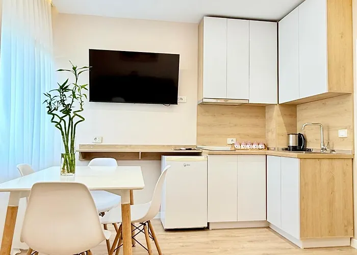 Centrum 3* טיראנה